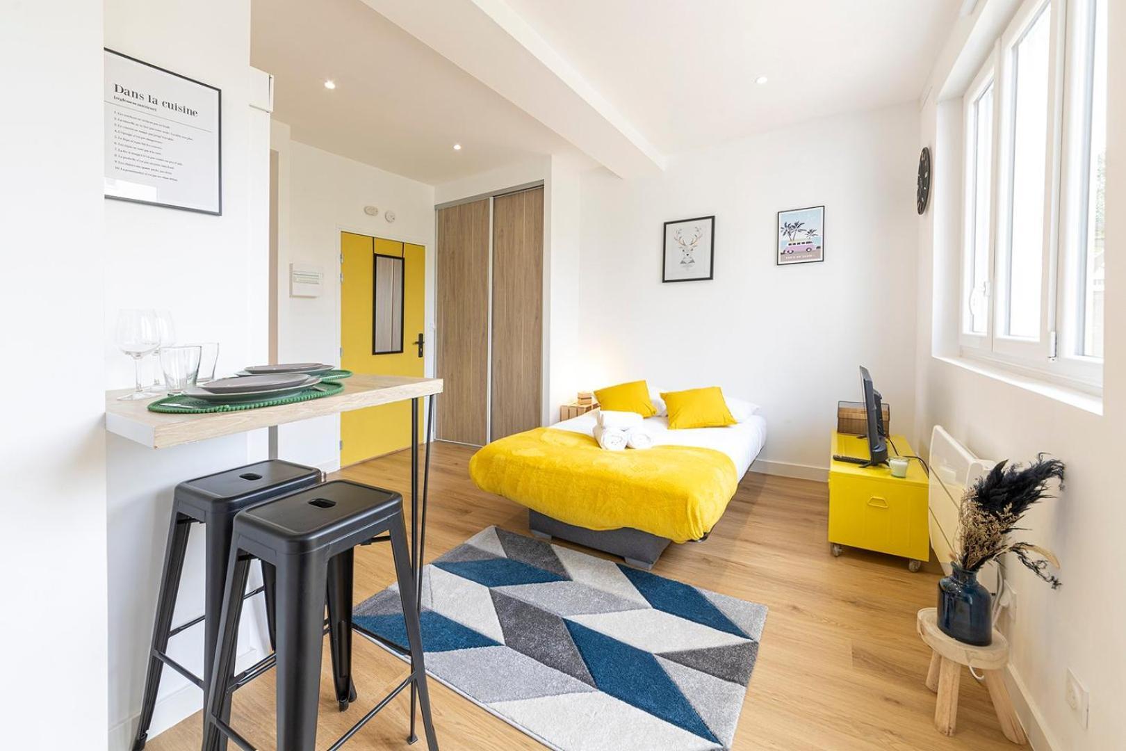 Апартаменти Le Yellow, Studio Renove, Tout Confort, Jardin Сен-Жак-де-ла-Ланд Екстер'єр фото